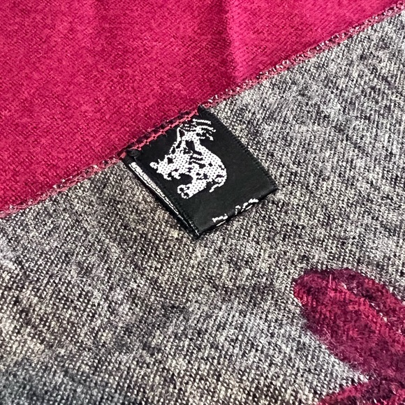 pashmina Accessories - Gorgeous reversible  100% Pashmina Cashmere